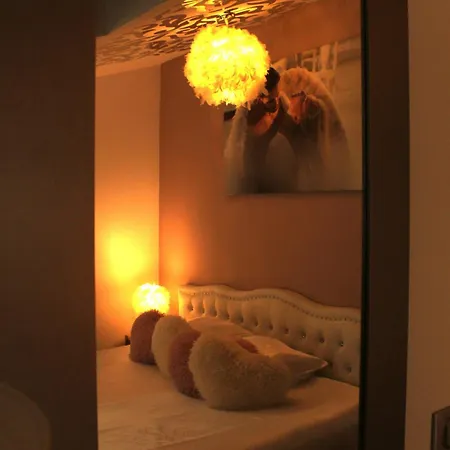 Ange Ou Demon, Jacuzzi, Sauna, Room, Location A La Journee