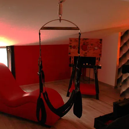 Ferienhaus Ange Ou Demon, Jacuzzi, Sauna, Room, Location A La Journee